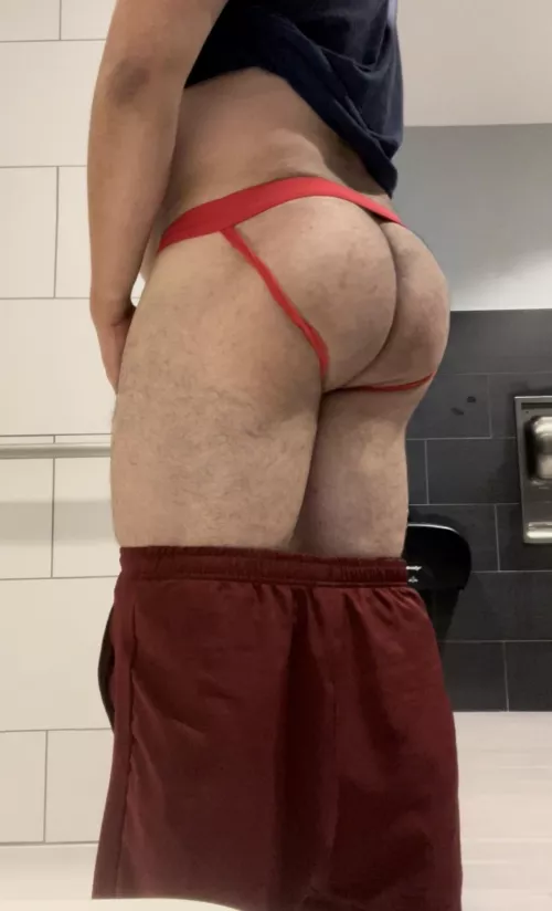 Crushed leg day today. Felt great! by ThatEntrepreneur8973