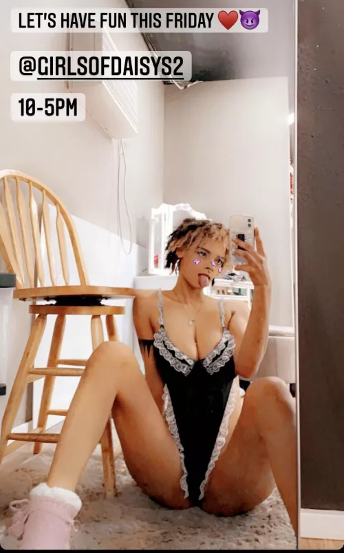 @cryitssimba come and keep me company here 10-5pm! 😈🥵 Daisy’s Coffee Shop 320 112th St SW Everett, WA98204