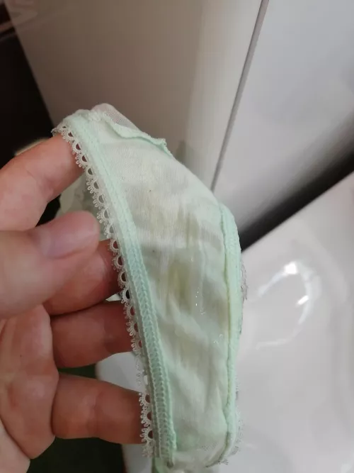 crystal clear by Bubblegum_flower