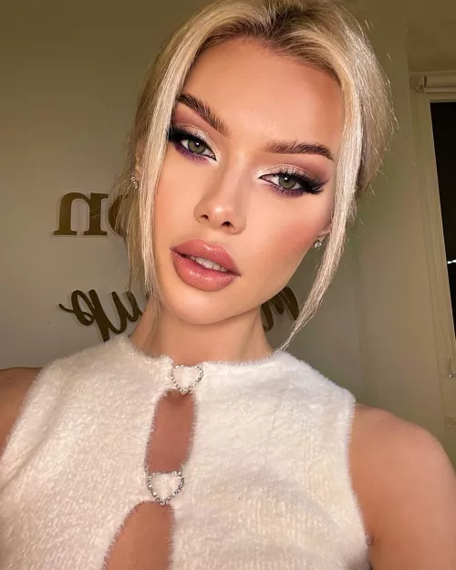 crystal.viktoria by gooningaccount