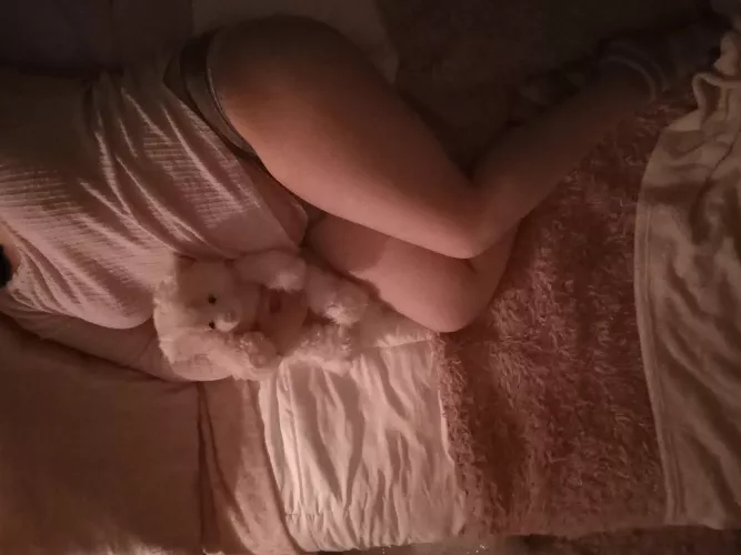 Cuddling with Sweetiepie as we celebrate only a week till Valentines!!! by SevereHawk6818