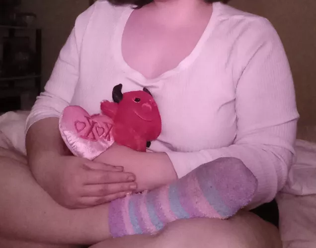 Cuddly Little Devil tells me it's 6 days till Valentines!! by SevereHawk6818