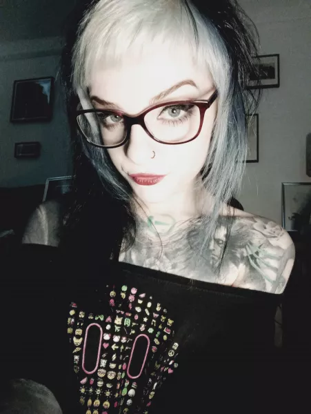 Cum all over my glasses pls by PixxiGrrl_