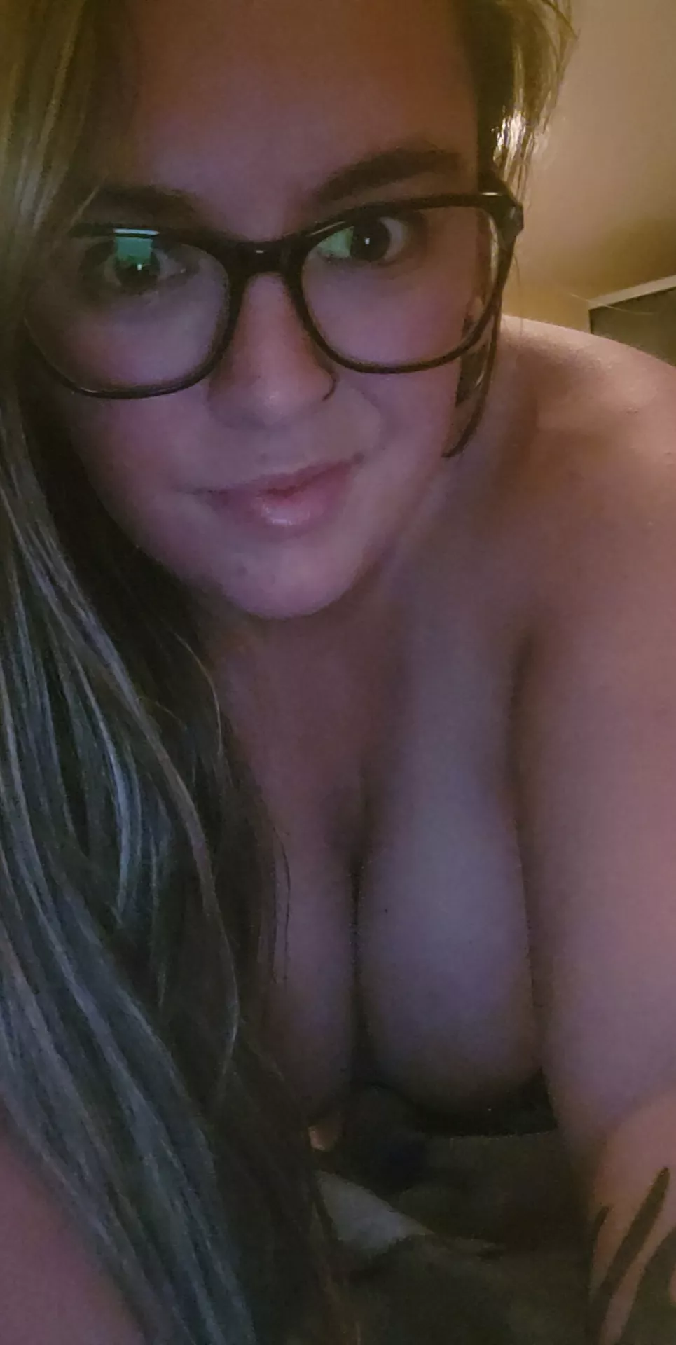 Cum check out this pierced plugged mama 😘 link in comments posted by pierced-plugged-mama