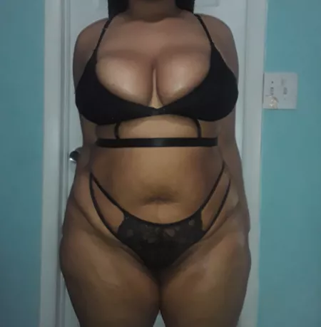 Cum fuck me daddy😉😋 by Teiarra_feet