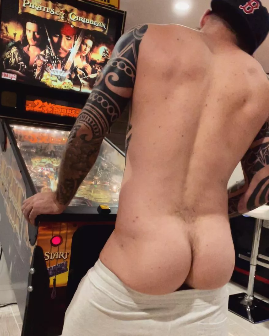 Cum in my backbox #pinballwizard posted by softbutchbeardo