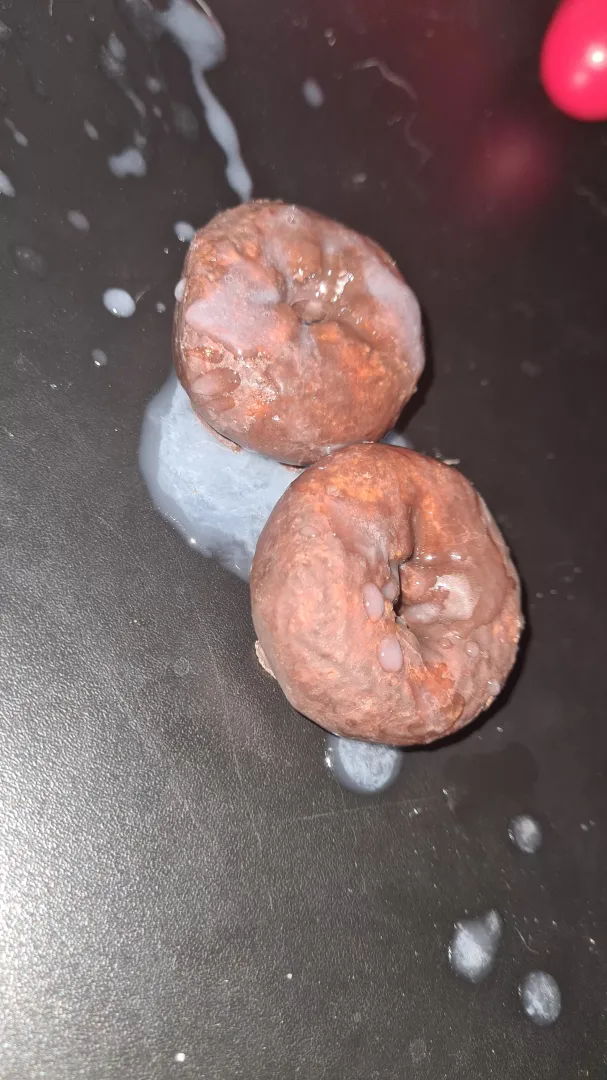 Cum on food (Minidonuts) posted by RaspberryOutside