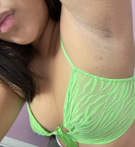 Cum on my armpit dirty boy 😏🍆 by BrownMami