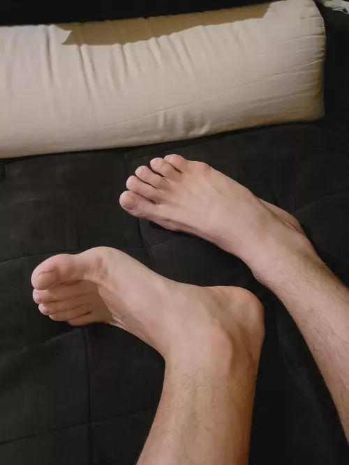 Cum on my feet! by Cutedick16