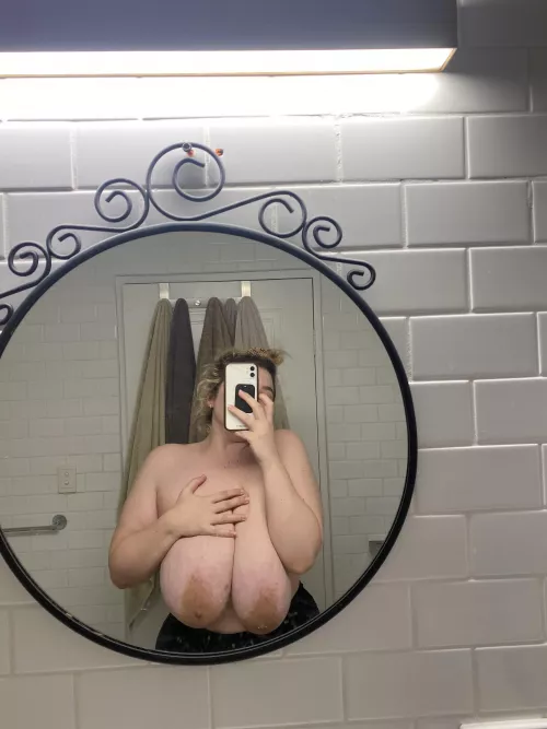 Cum on my tits please 💦💦 by idontkinkshame