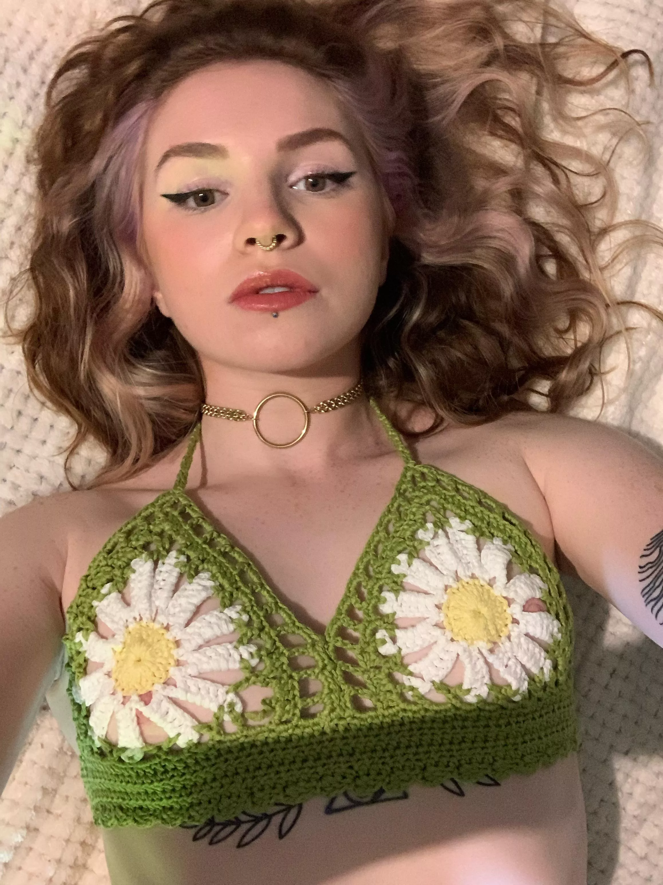 Cum say hi 🥰 no PPV 🖤 link in comments posted by kokabyn