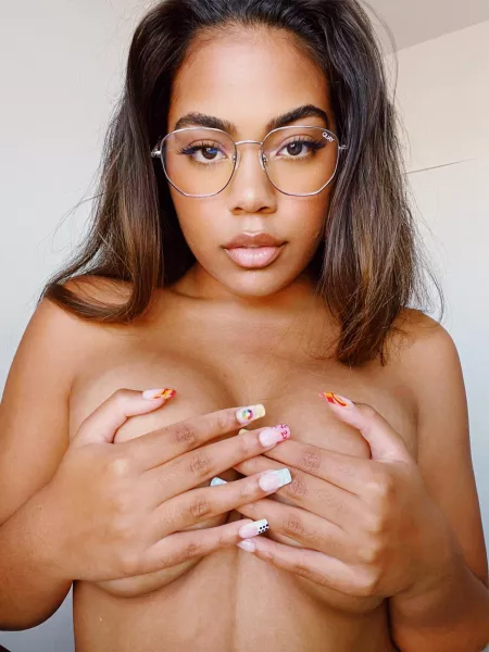 cum say hi on my OF💦 by alexasotere