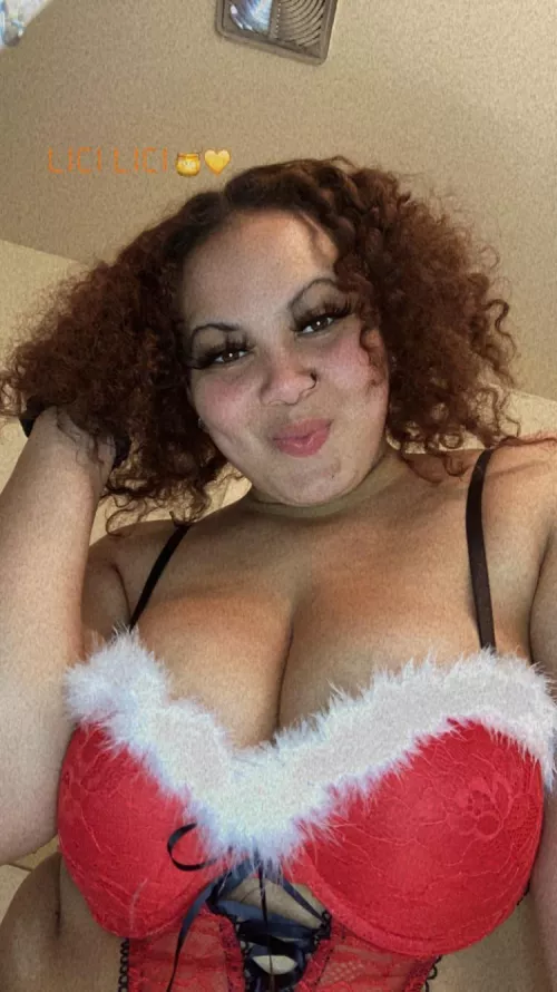 Cum smoke with me and let’s have some naughty fun on the phone? by Embarrassed-Force619