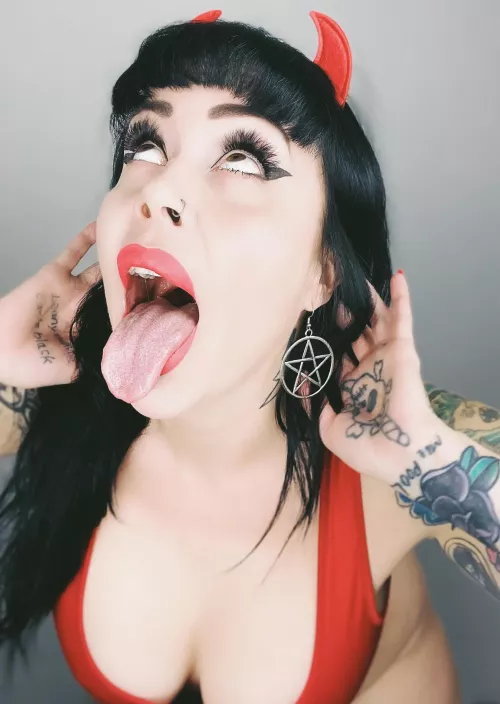 CUM TO SATAN ❤️ by Valerierenee77