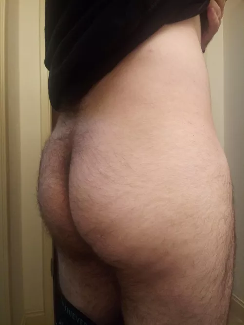 Curious married dad - never done something like this before, please be gentle! by Onlymildlyannoyed