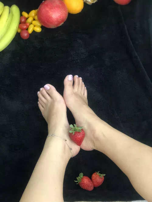 curious on why im called fruity toes? 😉😙 by FruityToesxoxo