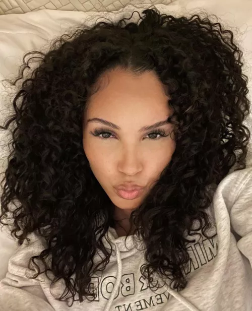 Curly hair makes me bust 🍆 💦 by Professional_Elk8082