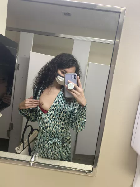 curly haired slut at work 😜💕 by [deleted]