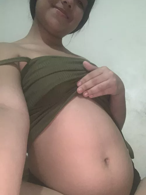 cute and sexy belly of mine Kik gamezmichelle04 🐷😈 by michelle-04