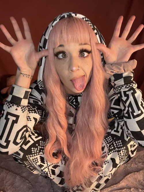 Cute and submissive by Pixi3_P3ach3s