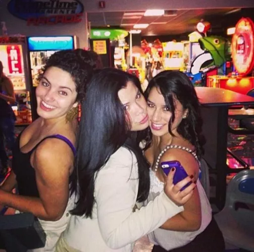 Cute babes by IcingOnCherry