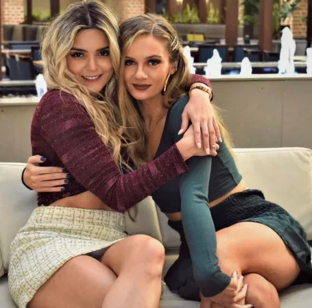 Cute Girls by yunaX2