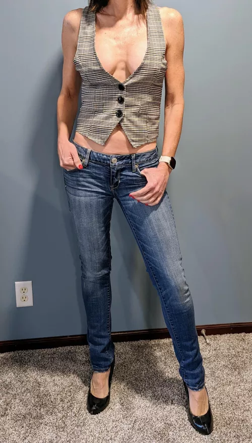 Cute little outfit, right??? by Captain_5