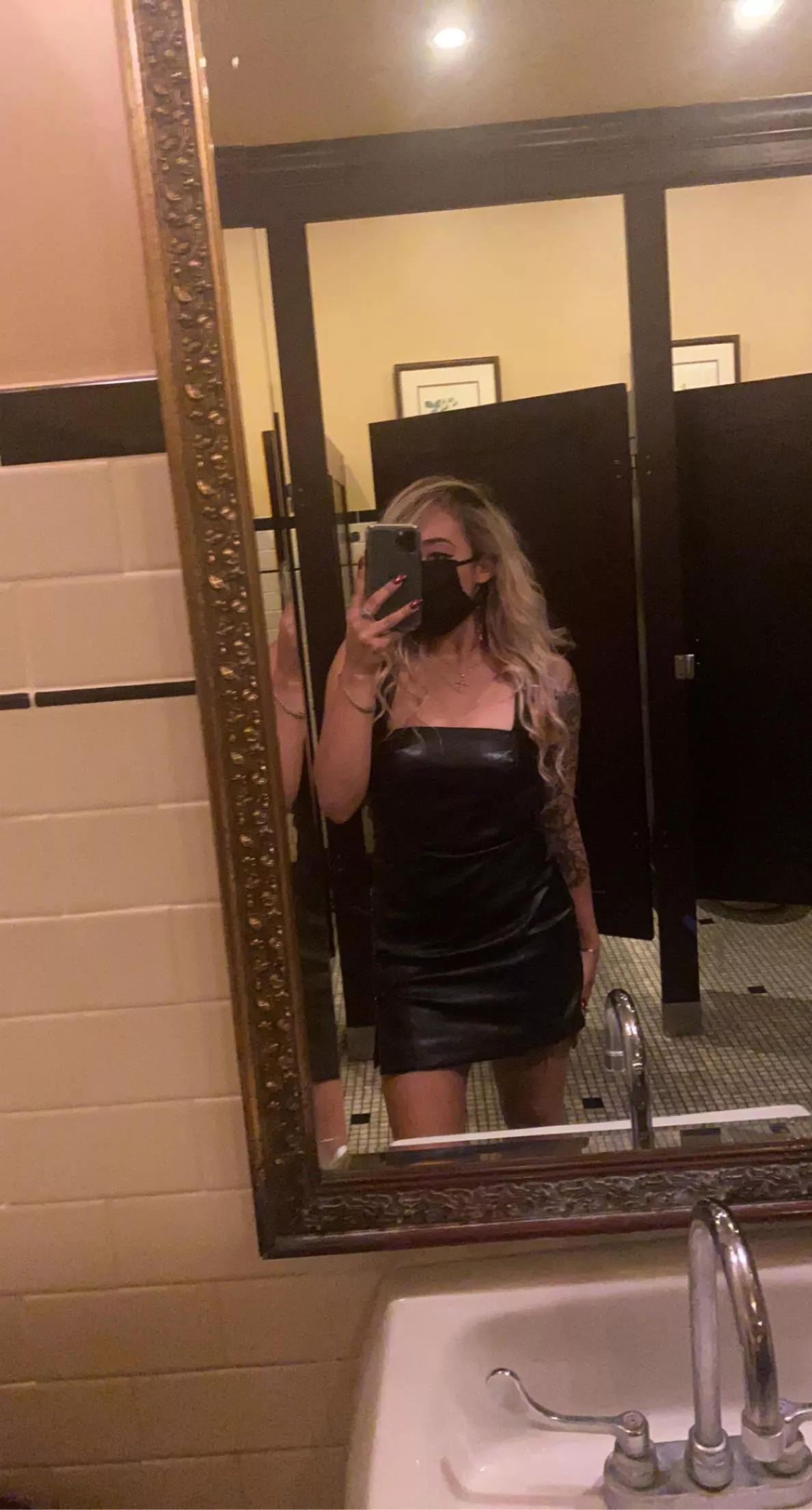 Cute pic from date night 😝 posted by MollyMarz