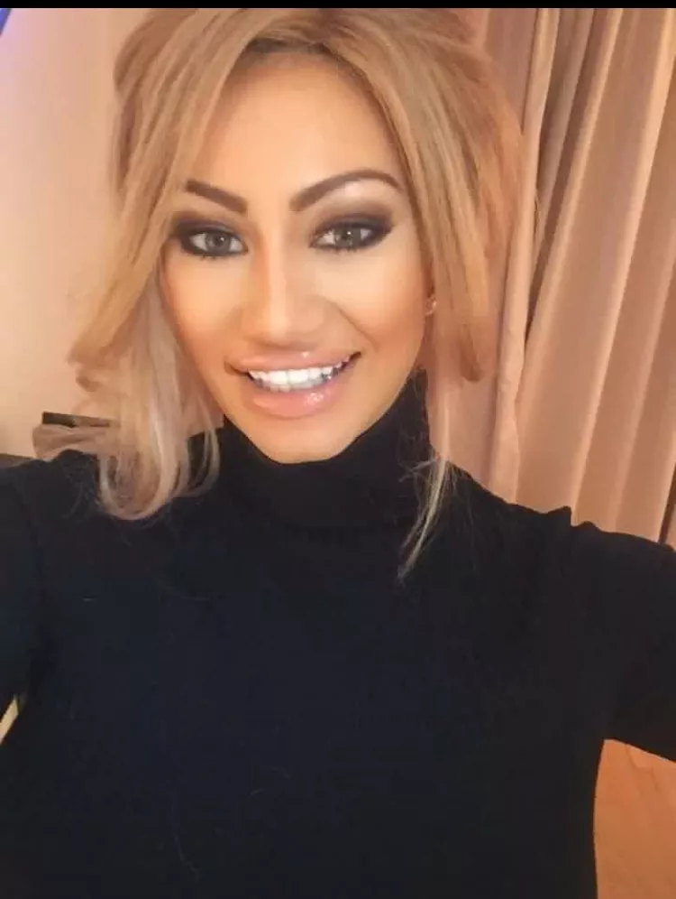 Cute smile posted by [deleted]