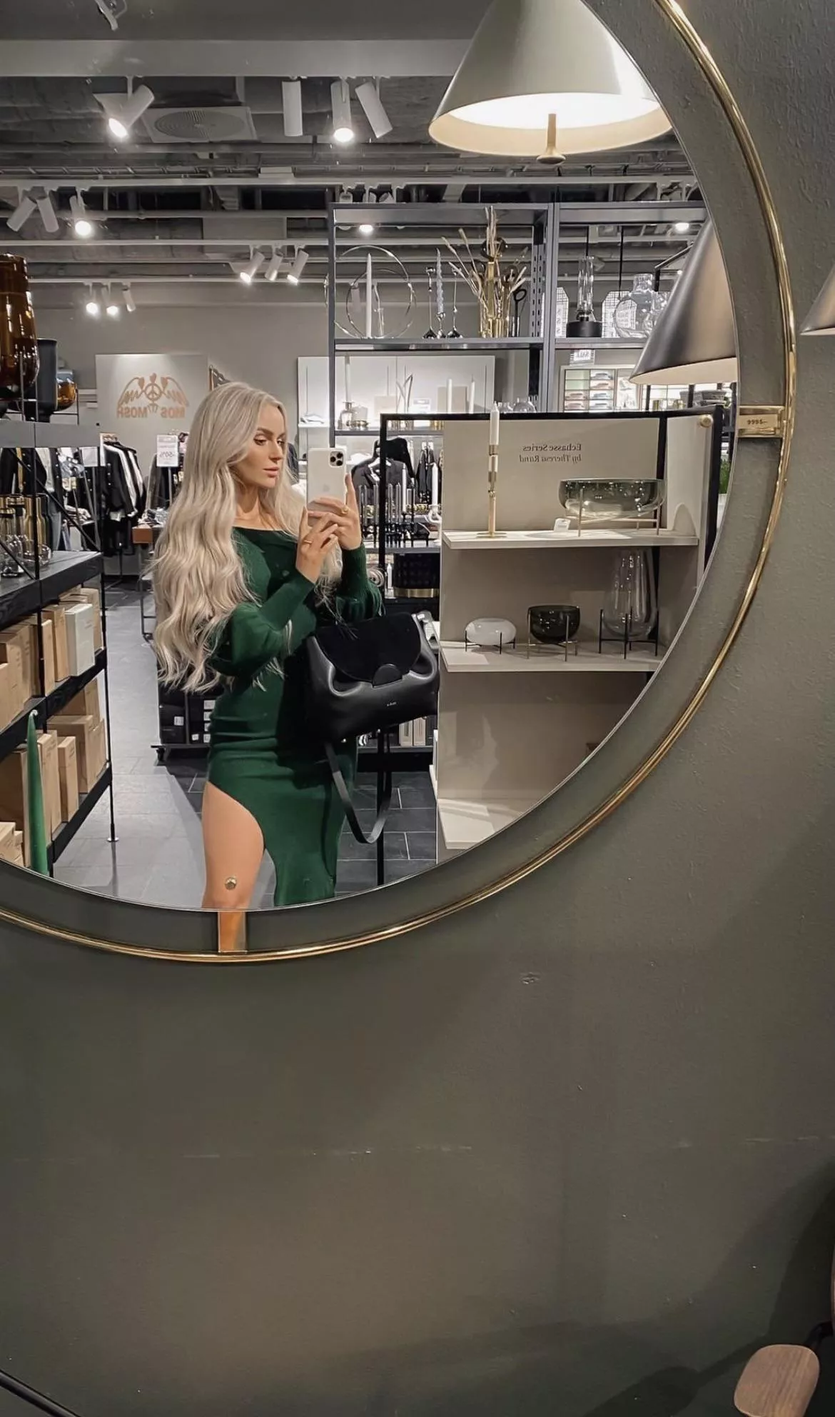 cutie posted by Vanomy