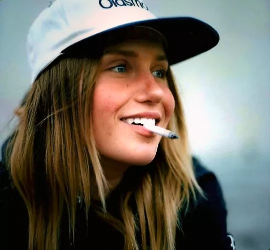 Cutie smoking by tjgreen77