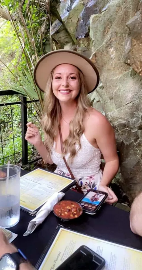 Cutie by Razorbacks21