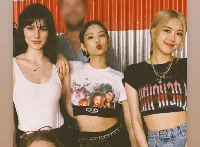 Cutiepies, FMK or MMM 😜 by buffalouwings