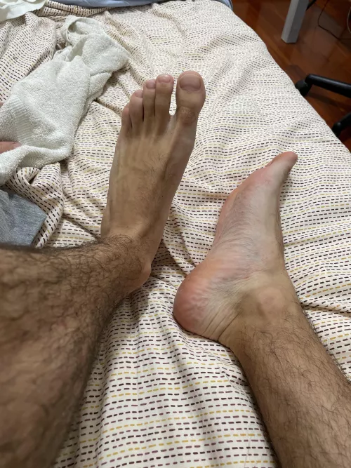 Cutting my nails by daddecashmaster