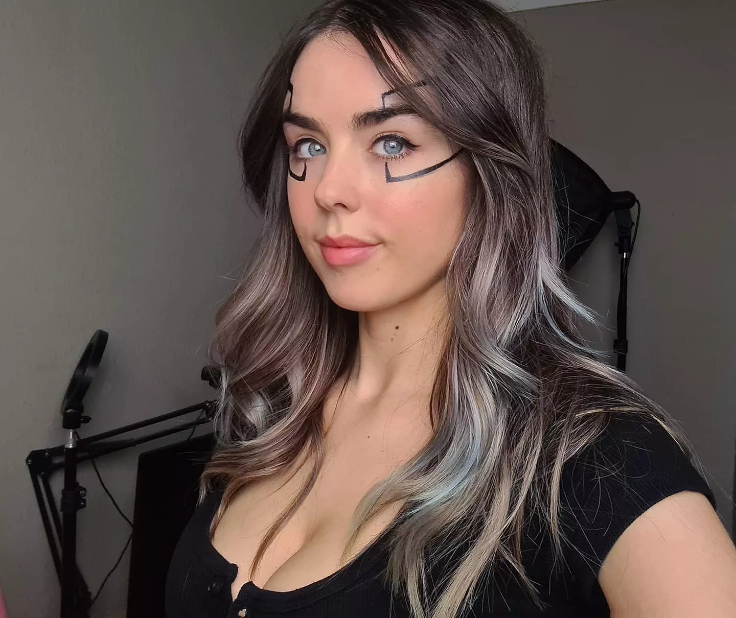 Cyberpunk posted by Blankbanana