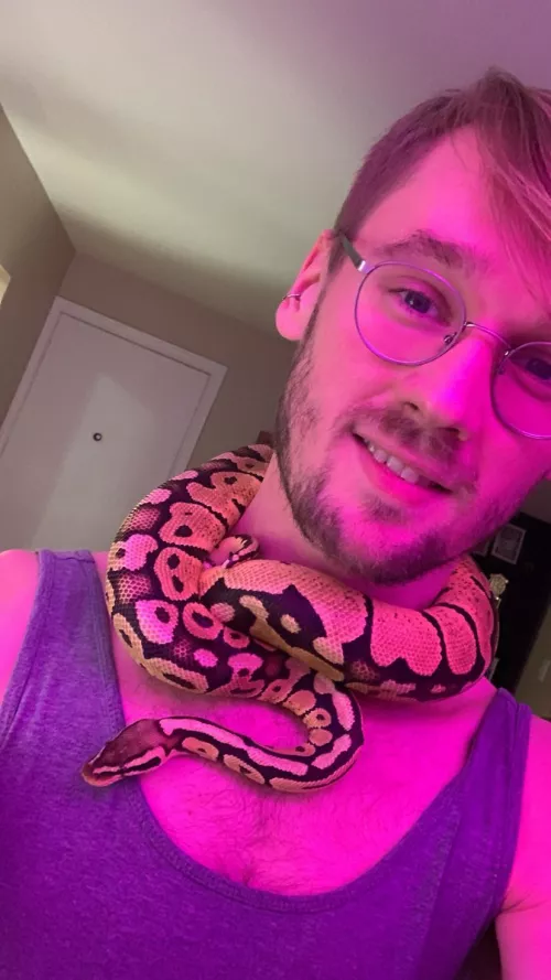 Cyrus says hi ✌🏼 by ASortaGoodBoy