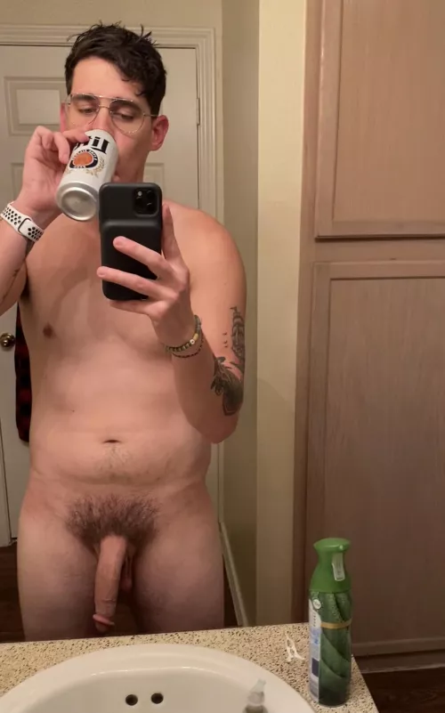 Dad bod :/ by frodoswagginzz2