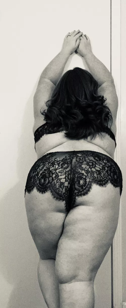 Daddy wants a sexy lady to spank this ass, who's in? by WillfullyWillow