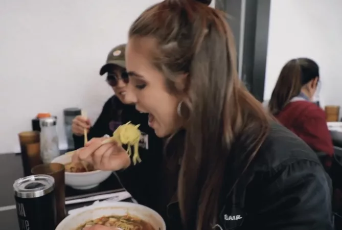 Damn 😳 by BakugoShonen