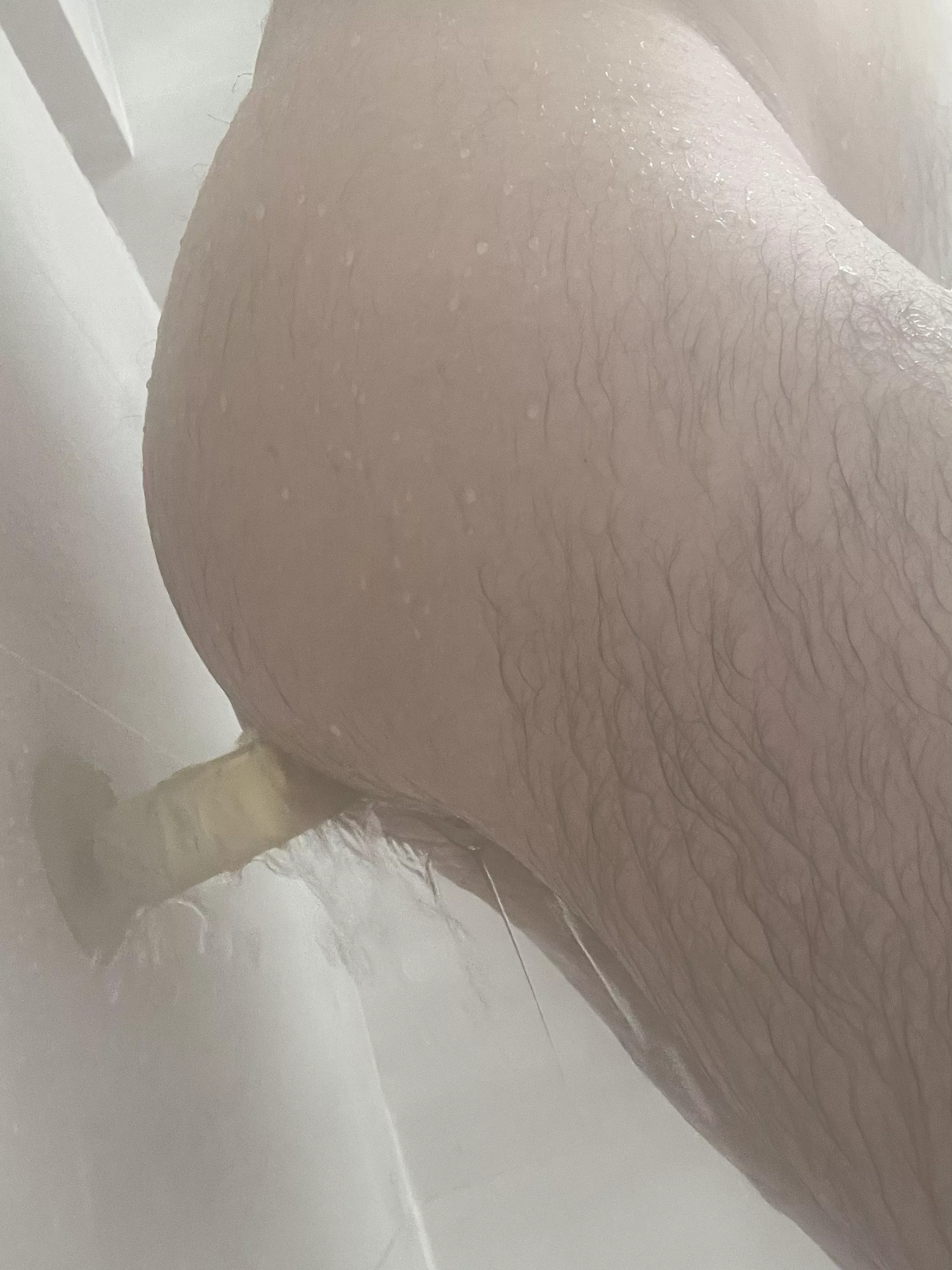 Damn, got my phone wet 💦 posted by celtiquant