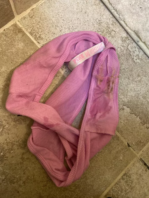 Damnn 😳 by Stockelli