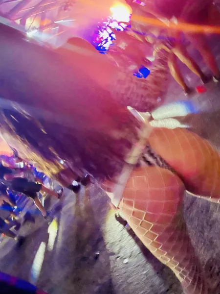 Dance with me 🍑 by bendy-bitch