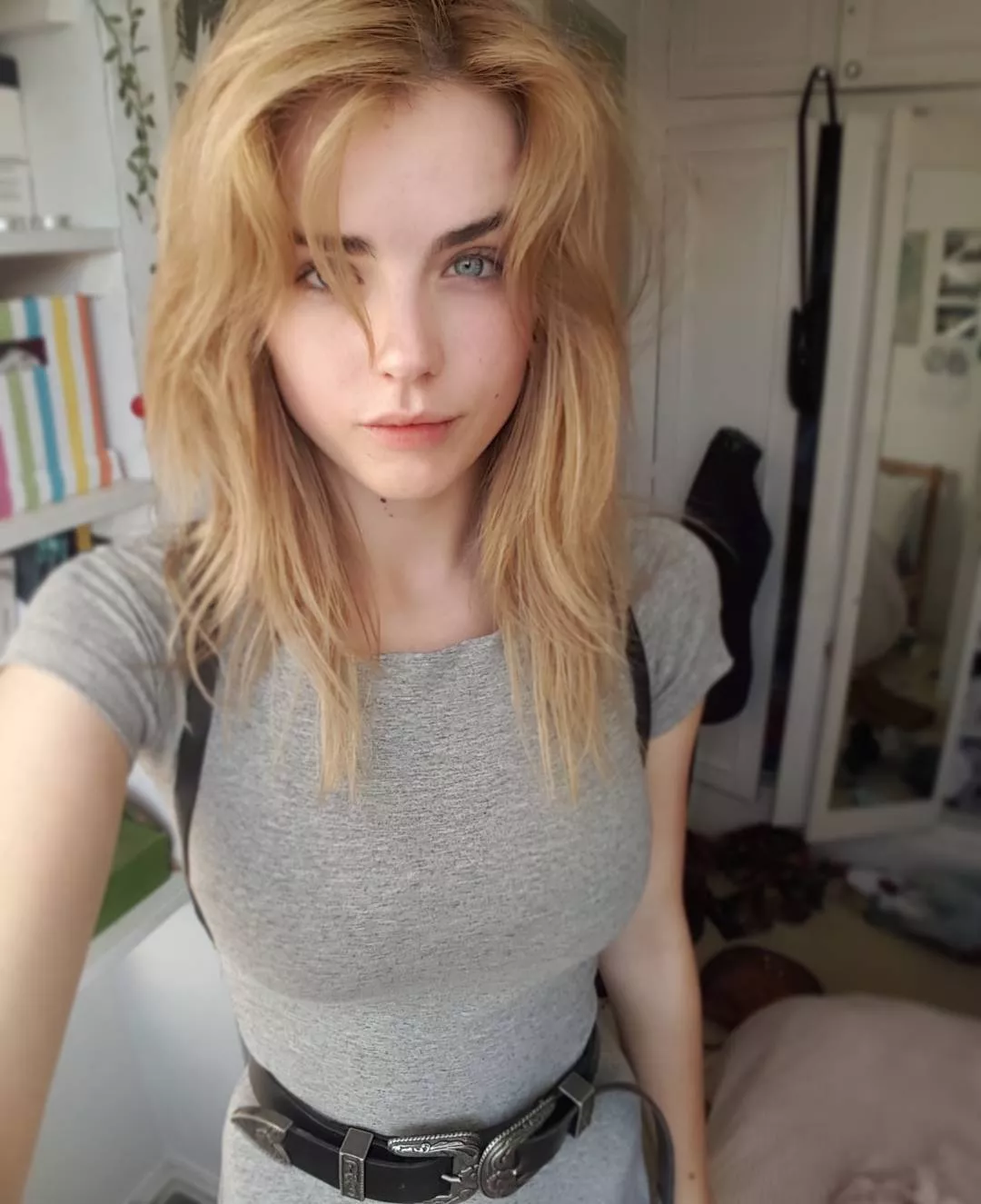 Danielle Sharp posted by ModestMiller