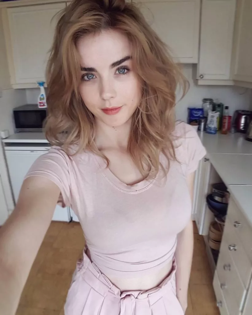 Danielle sharp posted by wetclothes123