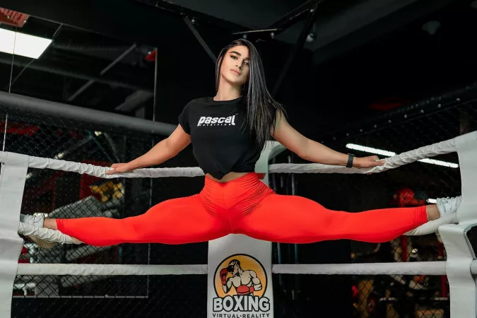 Daria Shuer by lhwchamp