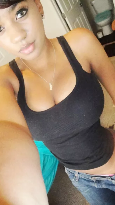 Dark beauty posted by emakline