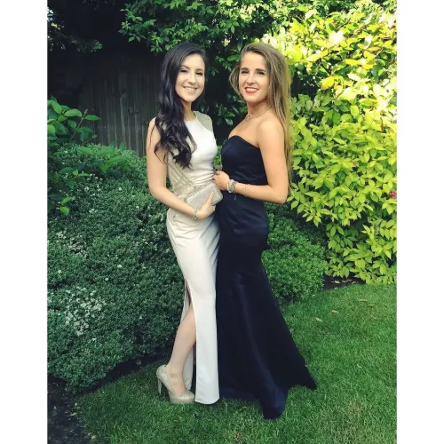 Dark Hair & Light Dress or Light Hair and Dark Dress? by FMKThrowaway2020