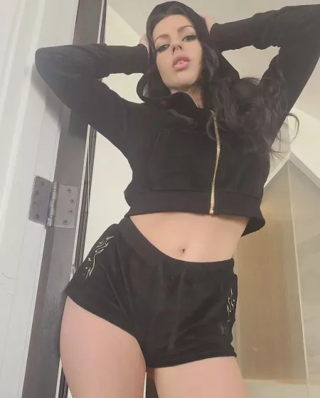 Dark hair by Psychological-Rub919