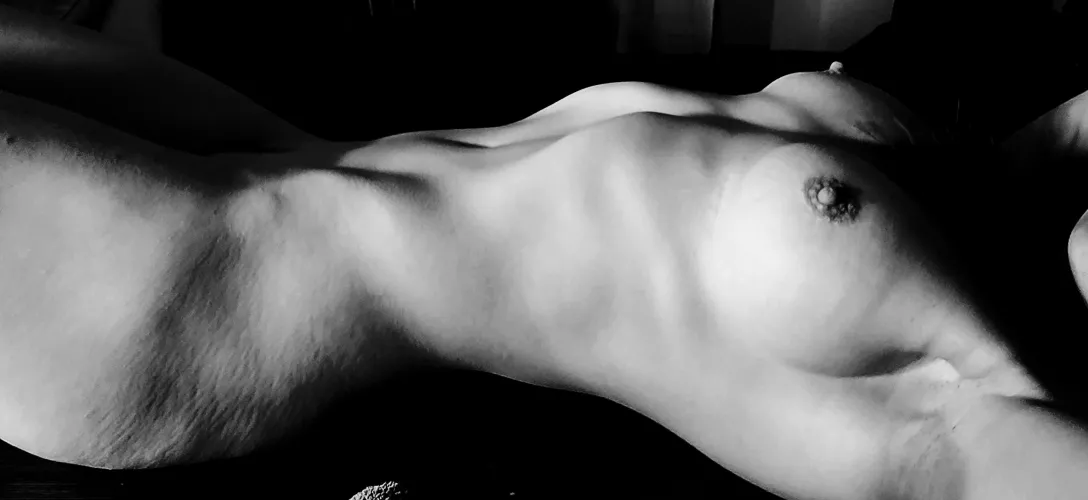 Dark light by Jessie_onlyfans01