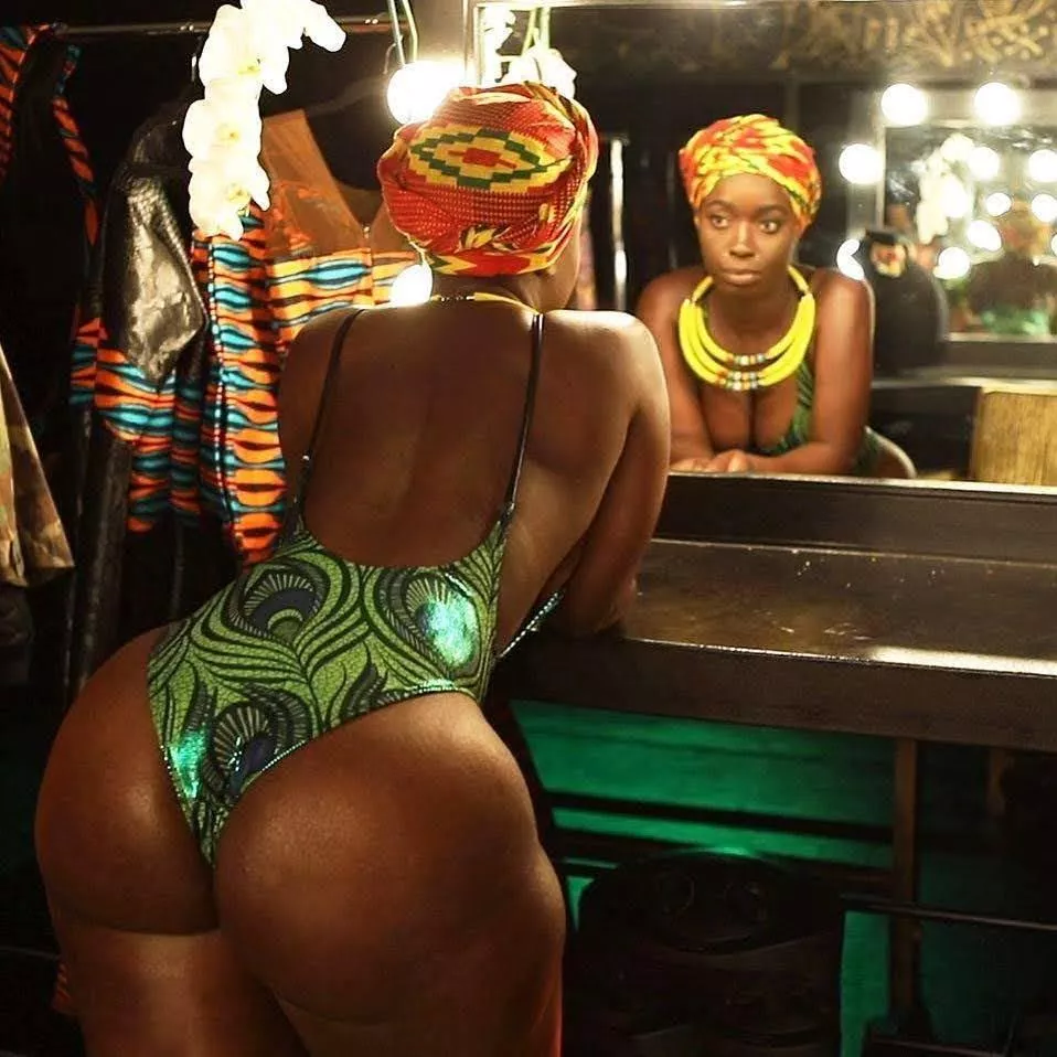 @darkskindchk 🇱🇷 posted by terminatorhawk